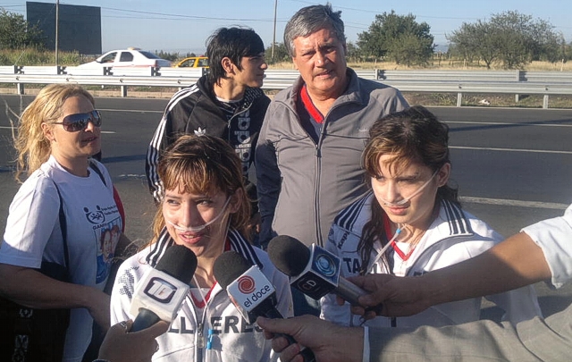 Las mellizas Oviedo vuelan rumbo a Porto Alegre con toda su esperanza a cuestas.