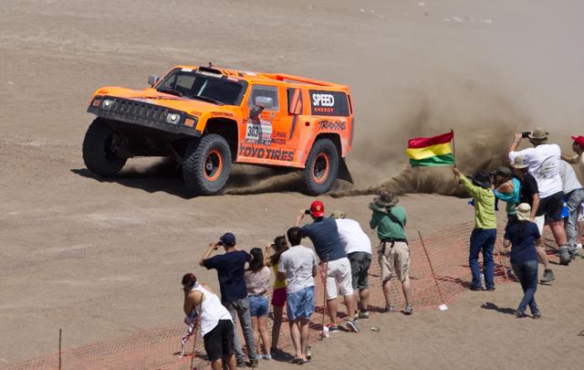 Robby Gordon se adjudicó el especial y sigue en el segundo puesto. 
