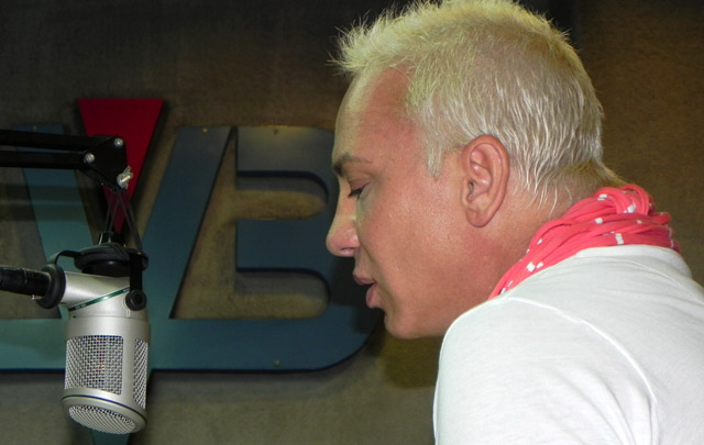 Flavio Mendoza, alma máter de ''Stravaganza'', de visita en <b>Cadena 3</b>.