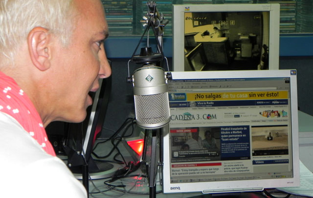 Flavio Mendoza, alma máter de ''Stravaganza'', de visita en <b>Cadena 3</b>.