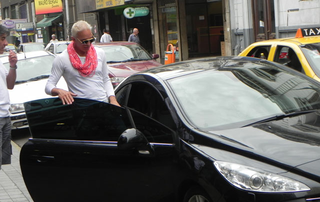 Flavio Mendoza, alma máter de ''Stravaganza'', de visita en <b>Cadena 3</b>.