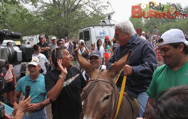 El gobernador De la Sota presenció el multitudinario evento.