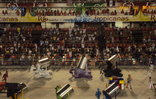 Espectacular colorido y despliegue en el Sambódromo.