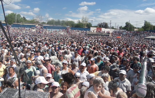 El topamiento en Estadio del Centro organizado por Sergio Galleguillo.