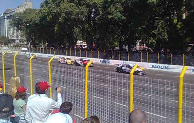 Súper TC 2000 en el circuito callejeros de la ciudad de Buenos Aires