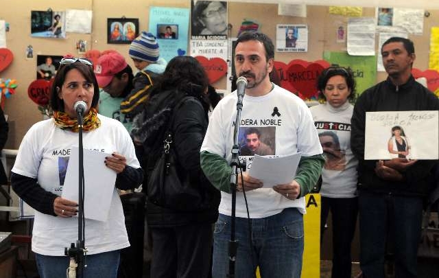 Los familiares llaman a no olvidar.