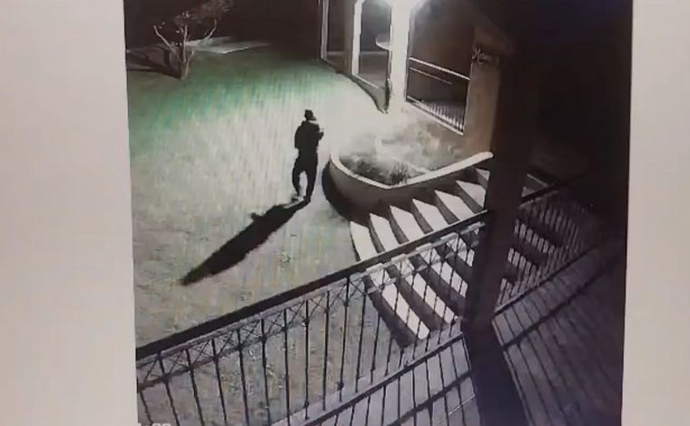 Preocupación en Alpa Corral por la presencia de un hombre que se metió en casas.