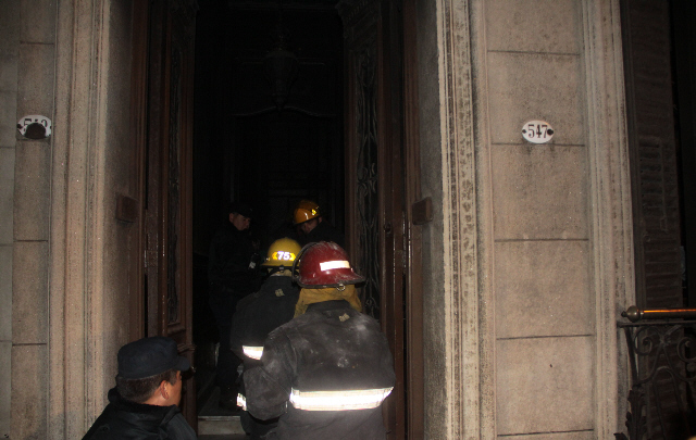 Bomberos ingresan a la pensión.
