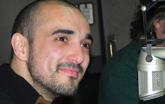 El nuevo material repasa temas de sus 15 años de trayectoria artística.