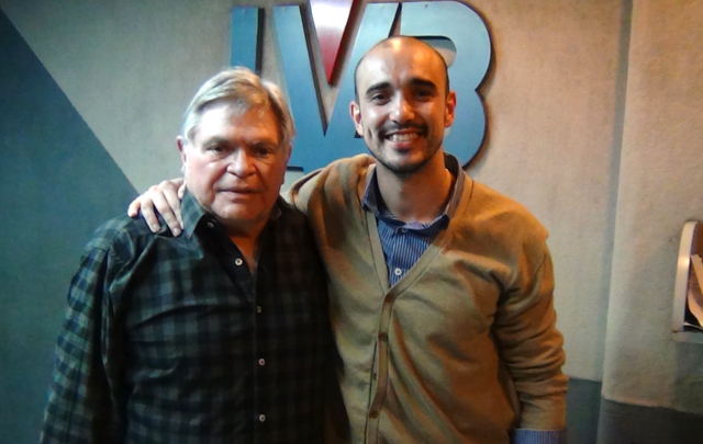 El carismático cantante visitó también ''Viva la Radio''.