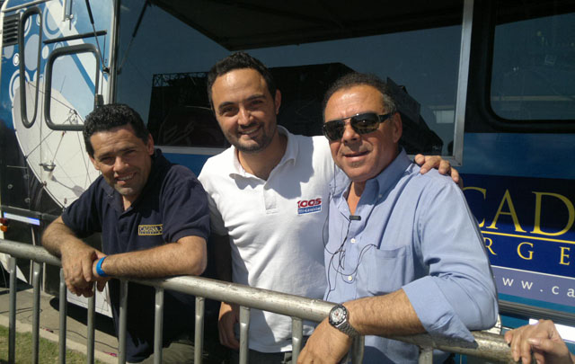 Javier Rosemberg (100.5) fue el encargado de transmitir los festejos en Carlos Paz.