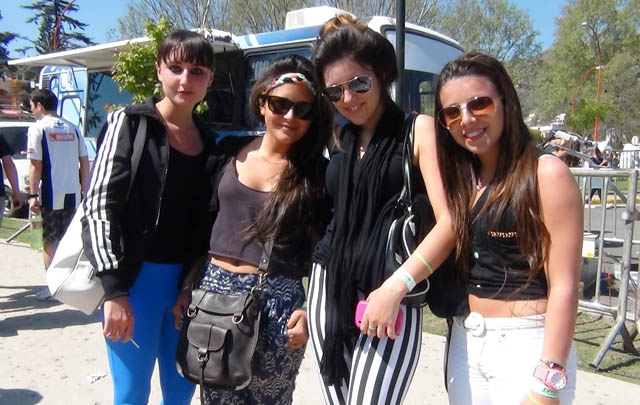 Miles de personas disfrutaron de la jornada soleada y primaveral.