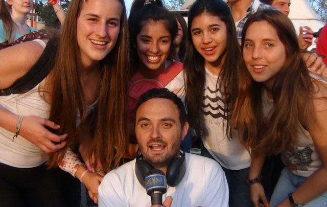 Miles de personas disfrutaron de la jornada soleada y primaveral.