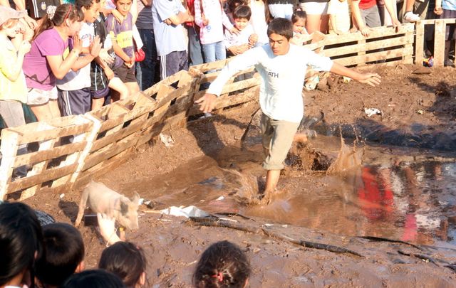 Los protagonistas de la prueba en plena carrera.
