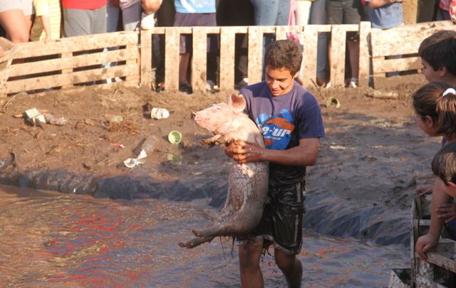 Los protagonistas de la prueba en plena carrera.