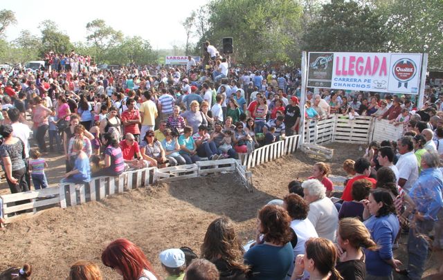 Los protagonistas de la prueba en plena carrera.
