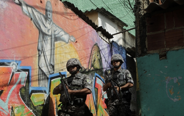 Operativos policiales en Santa Catarina, Brasil.