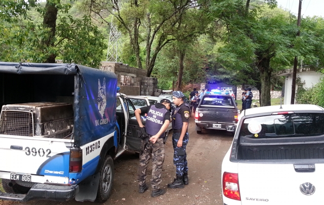 Operativo policial en el Diquecito en busca de Mariano Tarquino.