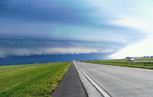 Tormenta en la autopista Córdoba-Rosario, en Oncativo (foto: Marcos Asad)