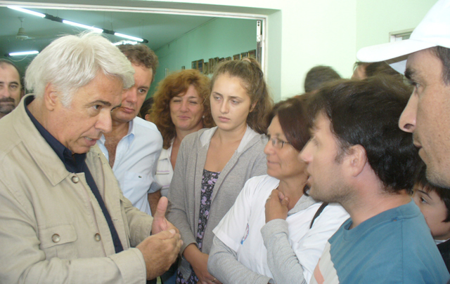 De la Sota se reunió con los vecinos.