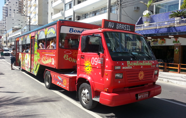 Bondindinho (ómnibus) de Camboriú.