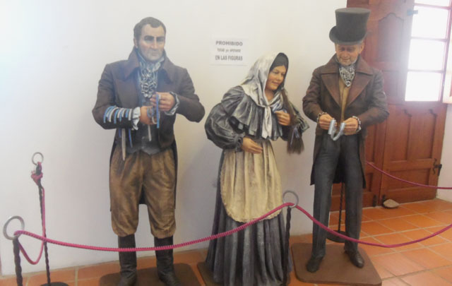 Orlando visitó la réplica del Cabildo en San Luis.