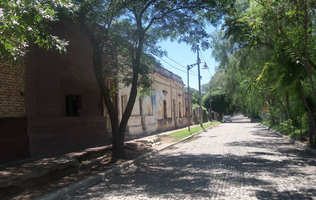 Calle Angosta en Mercedes, San Luis