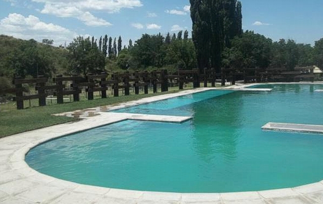 Camping Los Nogales en San Luis.