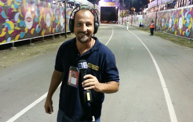 Juan Pablo Viola en la transmisión del Carnaval Cuartetero 2013.