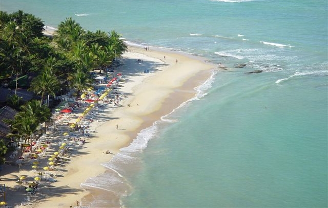 Recorrido por la costa de Arraial d’Ajuda. 