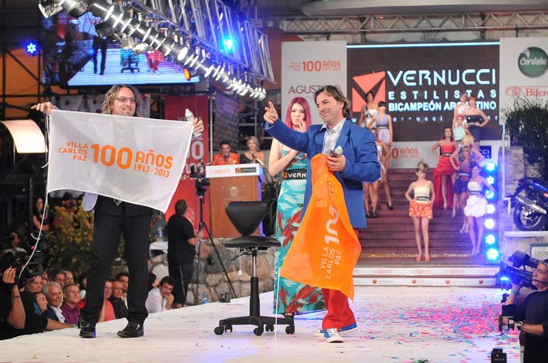 Desfile de los hermanos Vernucci en Carlos Paz.