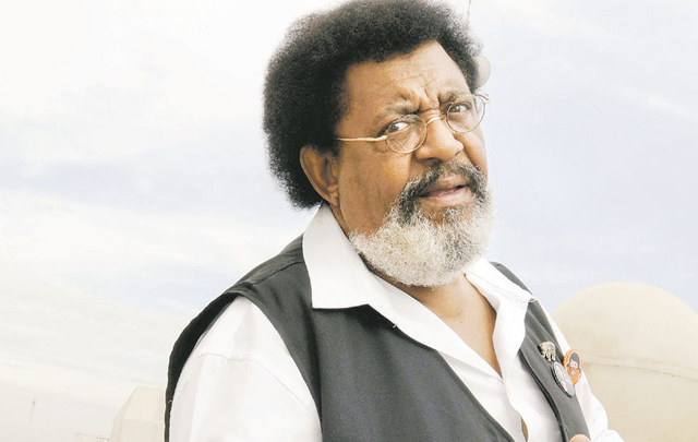 Rubén Rada es uno de los que aparece en el video.