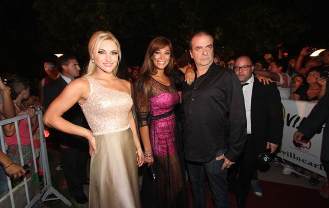 Macaggi, Capristo y Veronelli, arriban a la fiesta. 