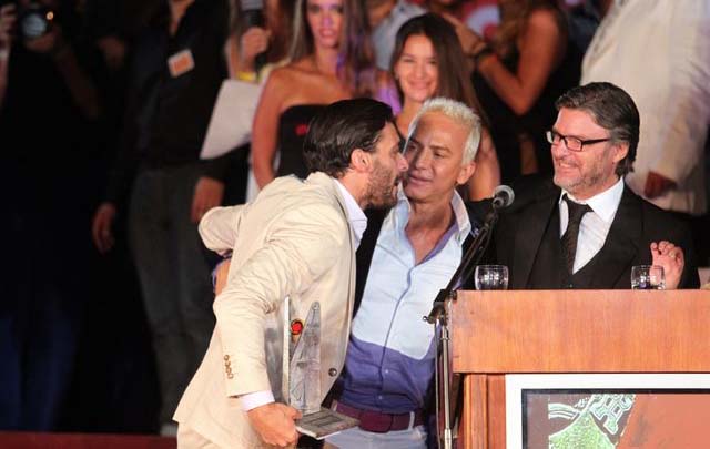 Piquín recibió el premio de Flavio Mendoza.
