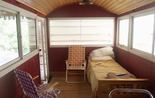 Cabañas realizadas en viejos vagones de tren.