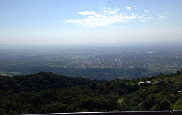 Desde el cerro se puede apreciar toda la capital tucumana.