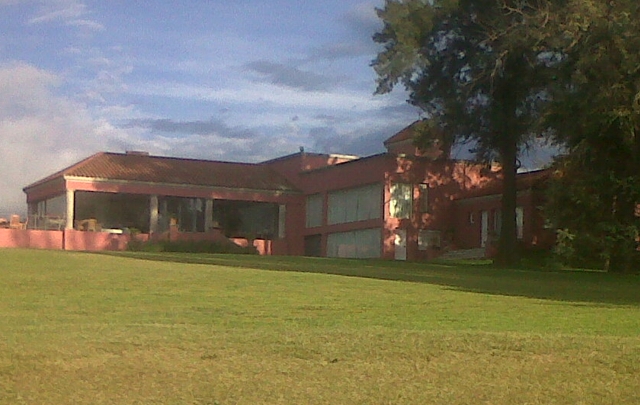 Mendoza contrató un servicio de seguridad para ''dormir tranquilo''.