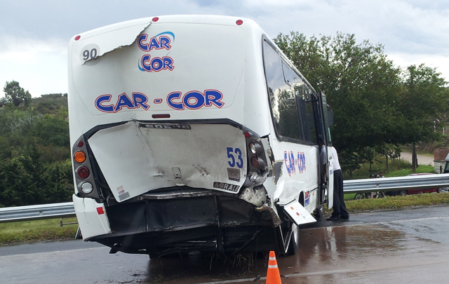 El siniestro fue protagonizado por colectivos de Lumasa y CarCor.
