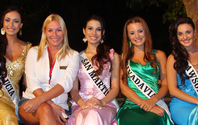 Celeste con lagunas de las candidatas