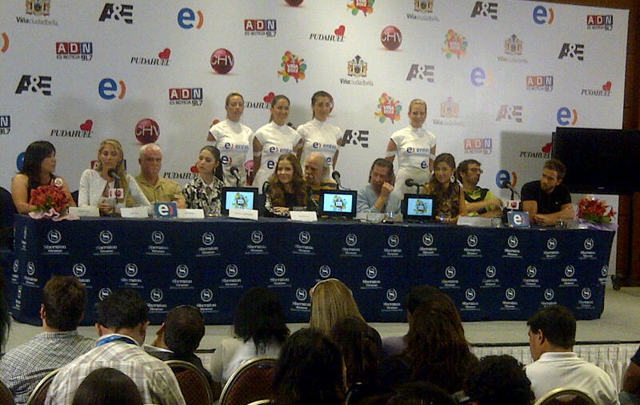 Conferencia de prensa del jurado en el Hotel Sheraton.