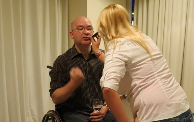 Eduardo Olivares y Celeste Benecchi, junto con Herbert Vianna.