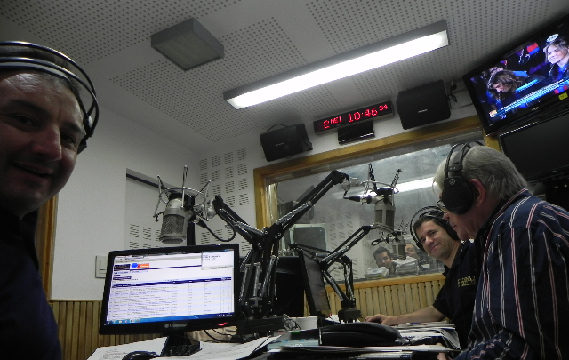 Los protagonistas de la cobertura del Rally en estudios.