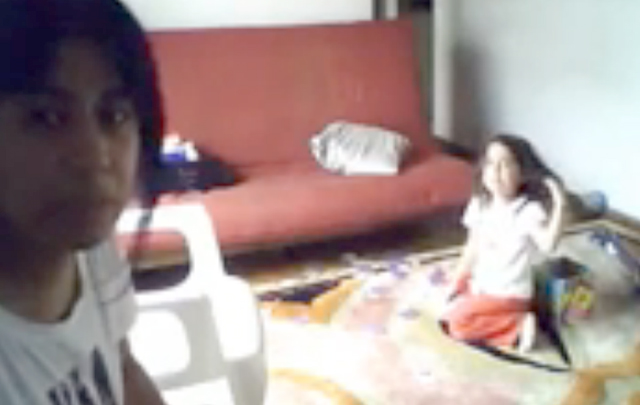 VIDEO: Filman a una niñera que maltrataba a una nena de cuatro años