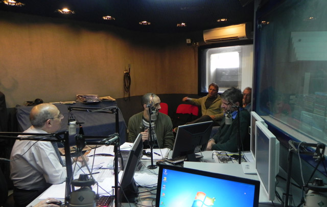 Abel Pintos en los estudios de Cadena 3.