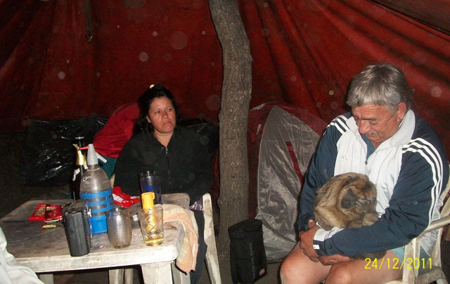 Nelly y Rubén durante una Navidad con Yuri.