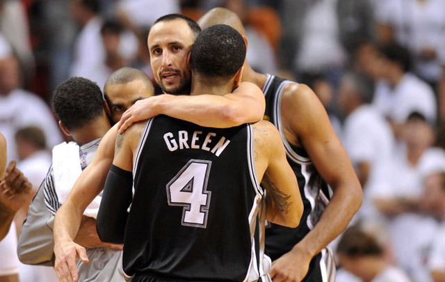 Ginóbili anotó 13 puntos anoche.