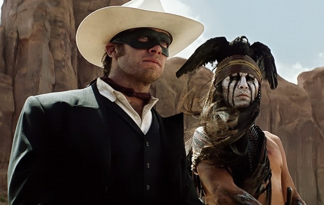 Armie Hammer encarna al Llanero solitario en este nueva versión.