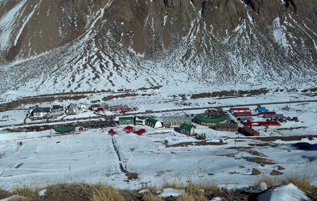 La imponente belleza de Los Penitentes congrega a miles de turistas. 