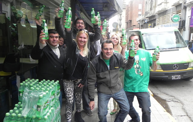 Todo el operativo para entregar las CGrey en la puerta de Cadena 3.