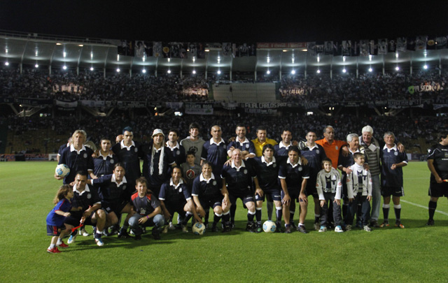 Partido de viejas estrellas de talleres